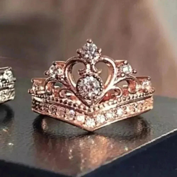 Mama Bling Jewelry - Rose Gold Queen Princess Crown Ring NWT